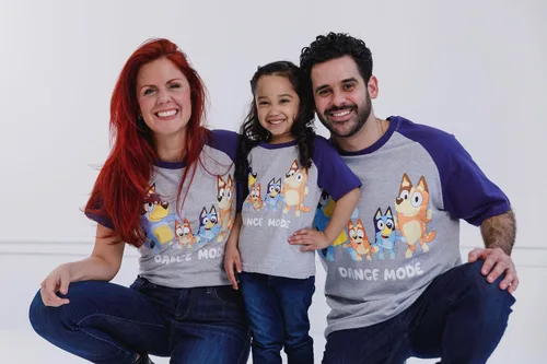 Vista 4 de Bluey Mom Dad Bingo Girls Matching Family T-Shirt Toddler to Adult