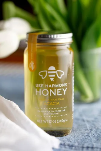Vista 6 de Bee Harmony - Miel cruda de acacia húngara, 12 onzas Premium Raw 100% Honey, Rare Varietal, Exceptional Flavor, Vanilla & Apricot Notes, U.S.