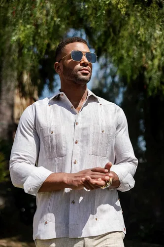 Vista 5 de Mojito Camisa Chacabana Guayabera 100% lino de manga larga - Plisado Heritage y botones artesanales