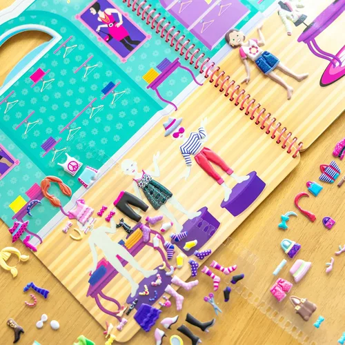 Vista 10 de Melissa & Doug Libro de actividades con pegatinas: día de glamour, 196 pegatinas reutilizables.
