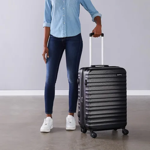 Vista 5 de Tienda Basics Equipaje de maleta expandible con ruedas rígidas Negro Spinner