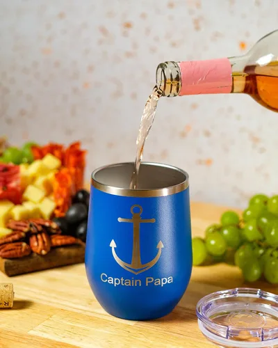 Vista 4 de LaserGram Vaso de vino de acero inoxidable de doble pared, ancla de barco, grabado personalizado incluido (negro)