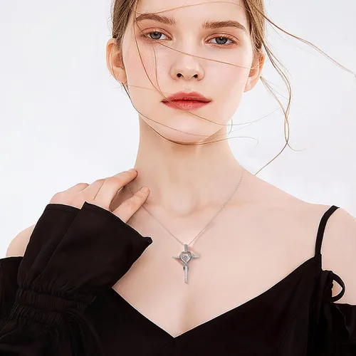 Vista 6 de Collar de cruz de moissanita para mujer, cadena flotante con colgante de crucifijo de diamante de laboratorio para hombres, joyería de cruz