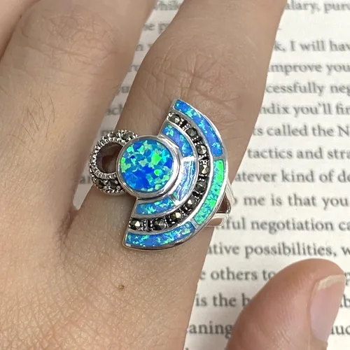 Vista 4 de Art Deco Style Egyptian Wallace Simpson Ring with Gilson Opal and Marcasite Stone 925 Sterling Silver