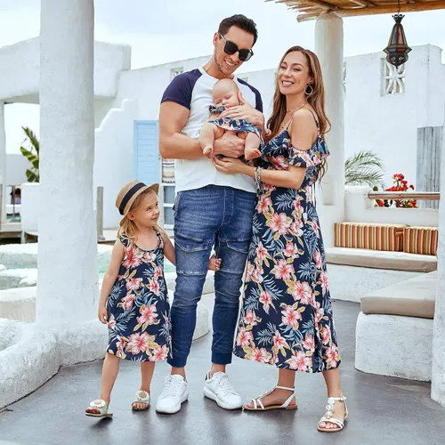 Vista 4 de Mumetaz Trajes familiares a juego para mamá y yo, vestidos con estampado floral, hombros descubiertos, cuello en V, volantes, ropa sin espalda