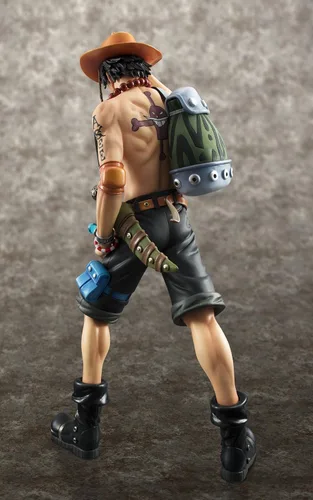 Vista 5 de Megahouse One Piece: Retrato de piratas: Portgas D. Ace Excelente Modelo Limitado Figura de PVC
