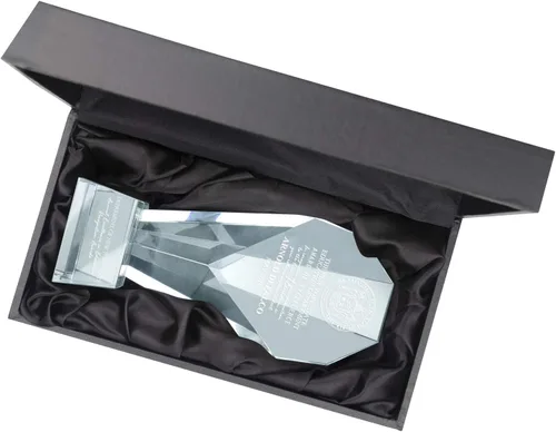Vista 2 de Premio de pilar de columna facetado y biselado de cristal óptico de 8-1/2 pulgadas personalizable con personalización