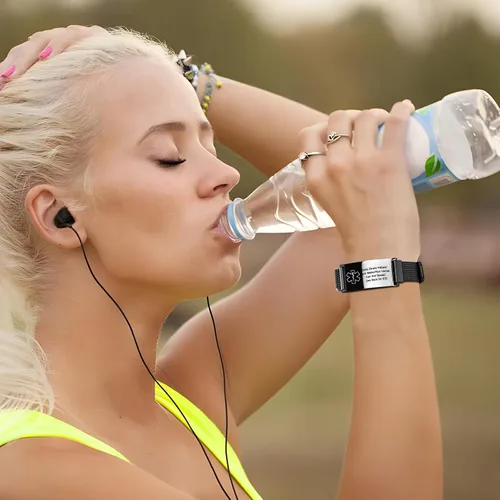 Vista 4 de VNOX Pulsera de identificación de alerta médica para hombres y mujeres, pulseras de alerta médica con grabado personalizado para mujeres y hombres