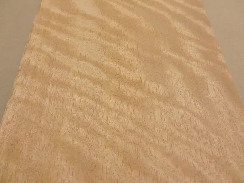 Vista 3 de Curupixa Amarillo Honeytree Gogo Chapa de madera 8.75" x 112" AA 1/42