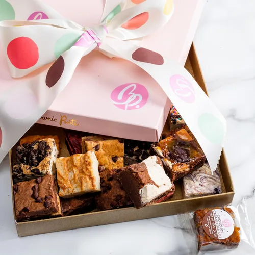 Vista 10 de Brownie Points Brownies para bebé, 75 ingredientes envueltos individualmente, ingredientes finos y frescos, caja de regalo y cestas de regalo