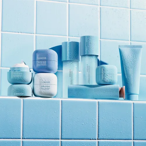 Vista 6 de LANEIGE Water Bank Blue Hyaluronic Eye Cream: Tratamiento hidratante para los ojos con niacinamida y cafeína para iluminar, nutrir y reducir