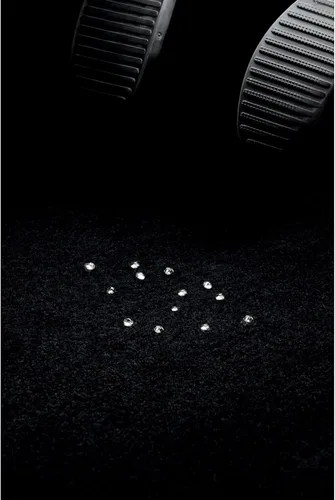 Vista 11 de Scotchgard Auto Fabric & Carpet Water Shield, 20 onzas (dos, latas de 10 onzas)