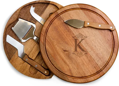 Vista 14 de Tablero de corte para queso Circo personalizado con monograma de iniciales de Toscana y juego de herramientas de acacia