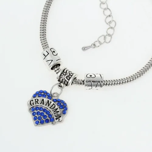 Vista 2 de Sexy Sparkles - Pulsera de cadena de serpiente europea con colgante de corazón y cuentas espaciadoras de amor