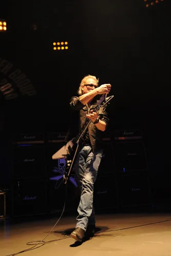 Vista 16 de Michael Schenker Group - Live in Tokyo 30Th Anniversary Japan Tour