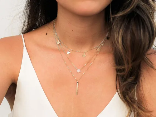 Vista 4 de Collares de gargantilla chapados en oro de 14 quilates/plata, con dije de disco, collares de gargantilla con colgante de estrella y corazón Estrella