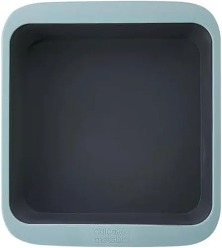 Vista 13 de Chicago Metallic Molde de silicona para magdalenas de 12 tazas, color azul, antiadherente con borde reforzado con alambre, apto para horno hasta 428