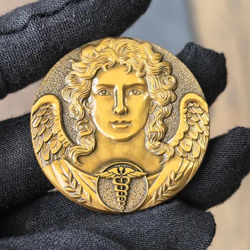 Vista 3 de Moneda curativa Arcángel Rafael, medallón espiritual de 1.57 pulgadas con oración curativa, símbolo de luz divina, regalo motivacional