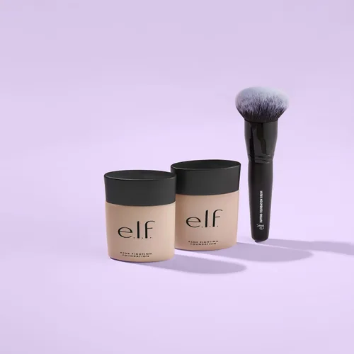 Vista 4 de e.l.f. Brocha para dar brillo a la base, Brocha de maquillaje cónica para un acabado sin imperfecciones y cobertura uniforme, vegana y libre