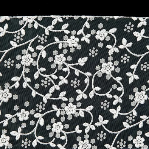 Vista 4 de Velo de capilla bordado floral blanco con borlas, 68 pulgadas