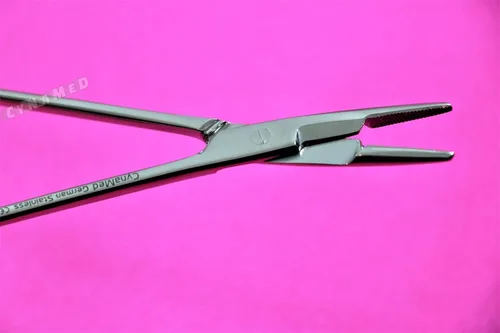 Vista 6 de 1 portaagujas alemán premium de 5.5 pulgadas 5.5 in con serraje OLSEN HEGAR CON ANILLOS OROS, INSTRUMENTOS VETERINARIOS INOXIDABLES CYNAMED