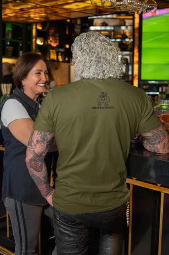 Vista 4 de Lucky Ride Marine Corps Bull Dog Front and Back USMC - Camiseta militar para hombre