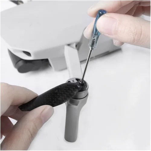 Vista 6 de SeiZed Hélices de fibra de carbono 4726F Accesorios de drones ligeros de bajo ruido para DJI Mini 2 Drone Accesorios (Color : 4 piezas)