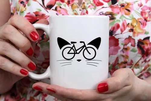 Vista 4 de Fonhark - Taza de gato de bicicleta, divertido gato en una bicicleta, taza de bicicleta de gatito, taza de café novedosa de 11 onzas