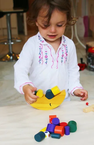 Vista 5 de TOWO - Juego de equilibrio de bloques apilables de madera para niños, juego de equilibrio de luna, bloques de apilamiento de madera y juguete