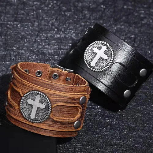 Vista 3 de NIGHTCRUZ Pulsera ancha de cuero con cruz, brazalete de puño de cuero medieval para hombres