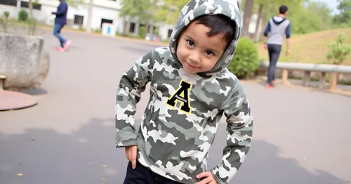 Vista 2 de Wes and Willy Camiseta de manga larga con capucha de camuflaje para niños