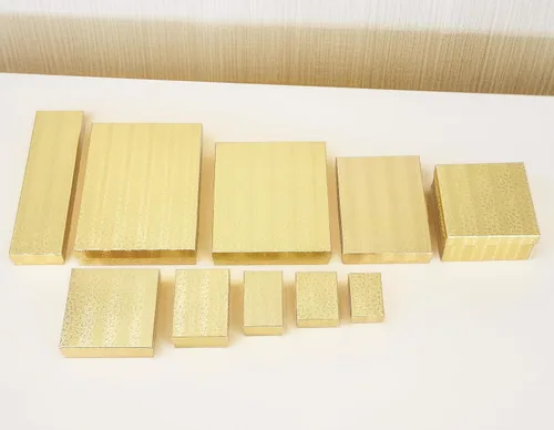 Vista 5 de TheDisplayGuys - 25 cajas de regalo de cartón con insertos - lámina dorada
