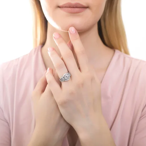 Vista 6 de BERRICLE Sterling Silver 3-Stone CZ Wedding Engagement Rings for Women, Stackable Cubic Zirconia Ring - Clear, Sapphire Blue Colors, 1-3 Piece Set