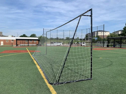 Vista 3 de Portería de fútbol de tamaño reglamentario de 24 x 8 pies con red de HDPE resistente a la intemperie. Acero galvanizado recubierto de polvo negro
