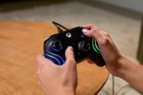 Vista 10 de Turtle Beach Afterglow Wave Wired RGB Gaming Controller - Licensed for Xbox Series X S, Xbox One & Windows PCs - Mappable Buttons, Hall-Effect Hair