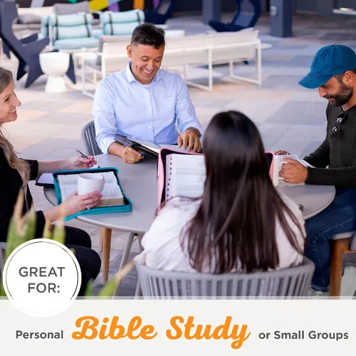 Vista 9 de Christian Art Gifts - Cubierta clásica para biblia de piel sintética para hombres y mujeres: Sea fuerte y valiente - Josué 1:9 Versículo bíblico