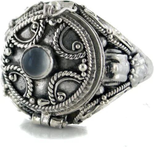 Vista 6 de Medallón medieval de plata de ley con veneno de cruz y granate, ónix o anillo de piedra lunar (tamaños 6, 7, 8, 9, 10)