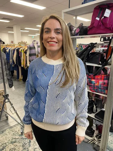 Vista 2 de Desigual Suéter de punto bicolor para mujer
