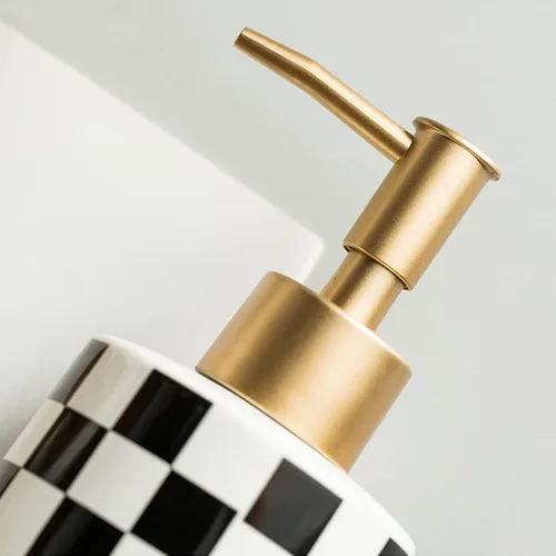 Vista 6 de Dispensador de jabón de cerámica a cuadros con bomba mate dorada a prueba de óxido, dispensador de jabón decorativo para baño o cocina