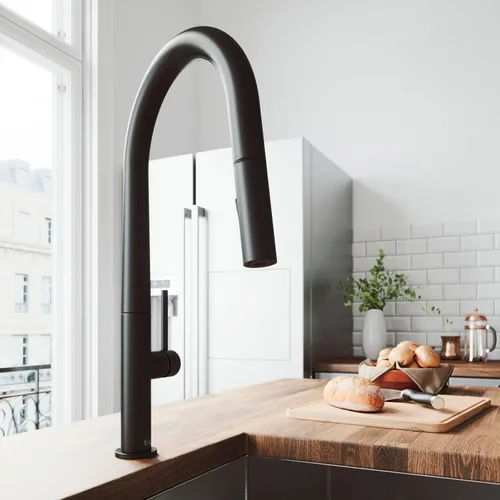 Vista 5 de VIGO Greenwich VG02029MB - Grifo de cocina con pulverizador desplegable de una sola manija de 18 pulgadas de alto, color negro mate