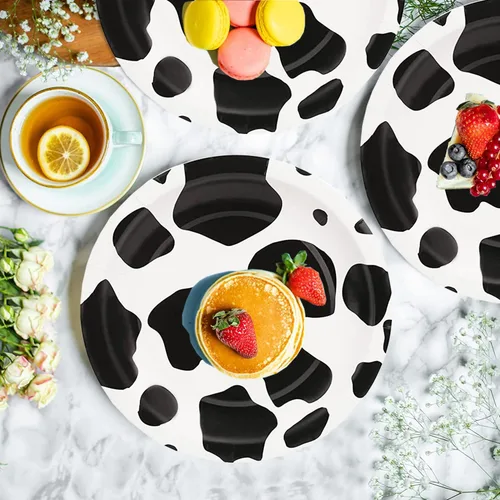 Vista 2 de Juego de 80 platos y servilletas de vaca con estampado de vaca, platos y servilletas de 7 pulgadas, servilletas para decoración de cumpleaños