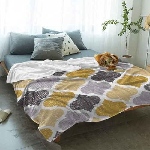 Vista 2 de Manta marroquí geométrica súper suave y acogedora de franela de forro polar, diseño retro amarillo gris, patrón marroquí abstracto, manta ligera