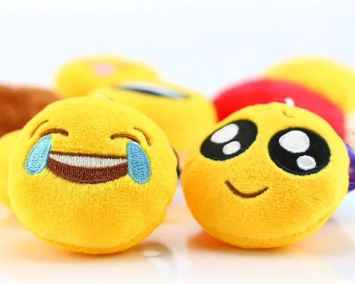 Vista 5 de Dreampark Emoji - Llavero de felpa para niños, diseño de emoji, ideal para fiestas de Navidad o cumpleaños, 2 pulgadas
