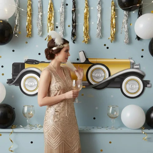 Vista 4 de Roaring 20s Jointed Roadster - Letrero de coche para decoración de fiesta, 1 pieza