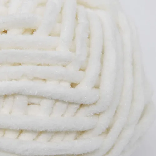 Vista 2 de NICEEC 3 Skeins - Hilo de felpilla suave para ganchillo y tejido, total de 10.6 onzas, color blanco