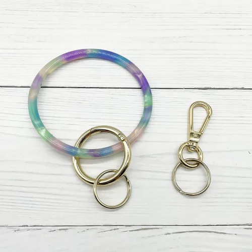 Vista 3 de Junyuerly Pulsera de llavero para mujer, llavero redondo de acetato con clip
