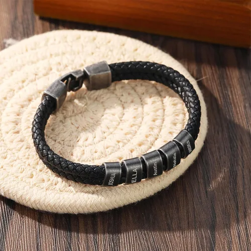 Vista 7 de Pulsera personalizada con nombre para hombre, pulsera de cuero personalizada para hombre con 2-5 cuentas vintage grabadas con nombres de familia
