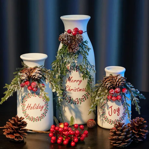 Vista 3 de Juego de 3 piezas artificial de Navidad, cubierto con decoraciones de Navidad mixtas, botellas de cerámica blancas