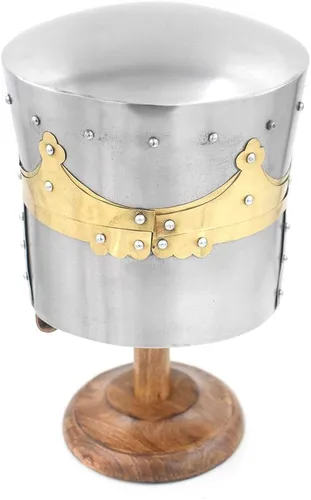 Vista 4 de Medieval Warrior Templar Brass Crusader Casco de caballeros Para adultos Disfraces medievales Soporte libre
