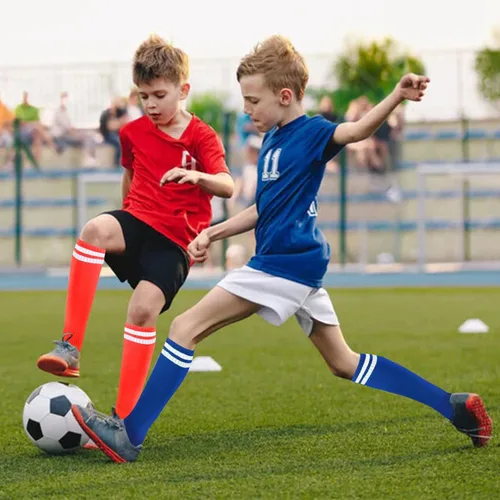 Vista 4 de 6 pares de calcetines de fútbol para niños y jóvenes a rayas sólidas hasta la rodilla, calcetines deportivos de fútbol para niños y niñas de 6 a 12